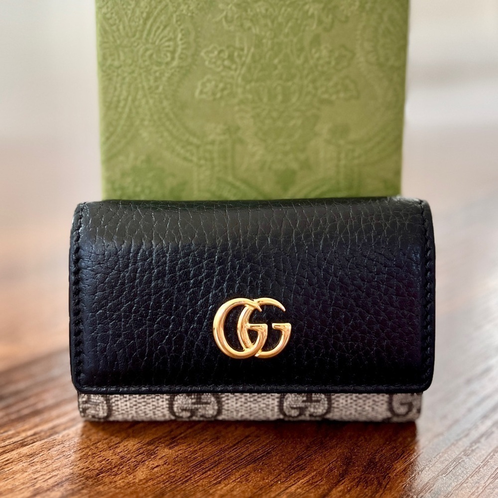 Gucci Marmont Key Case Black Leather